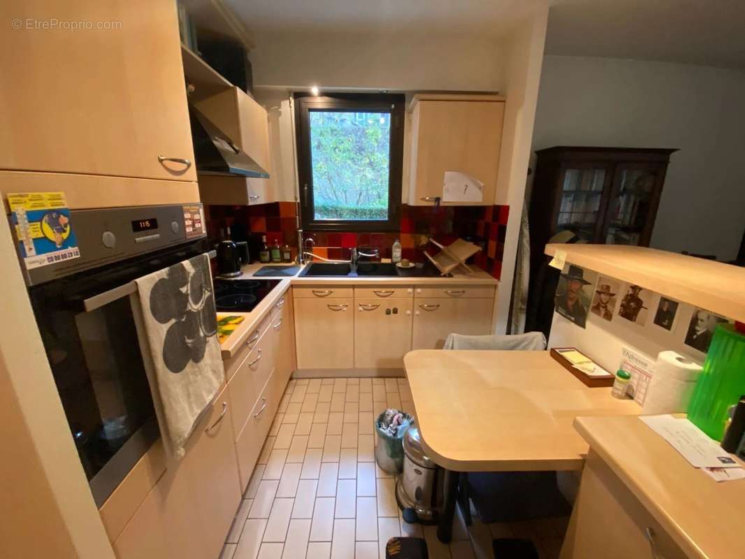 Appartement à PARIS-20E