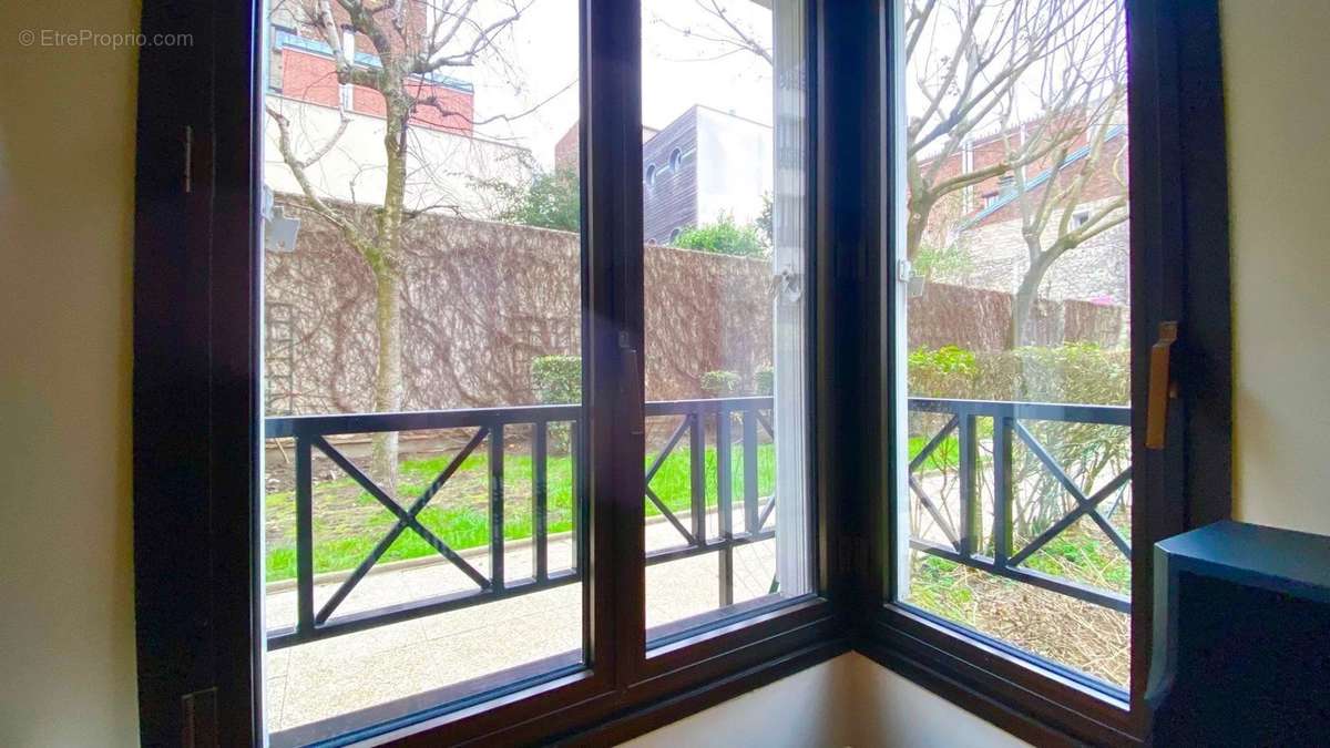 Appartement à PARIS-20E