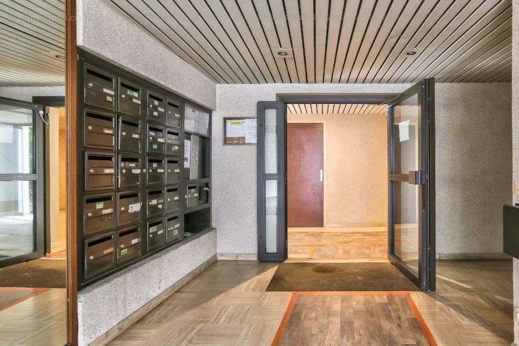 Appartement à PARIS-20E