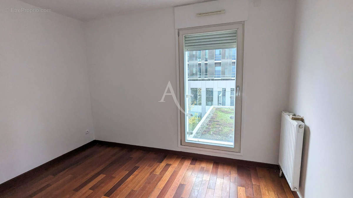 Appartement à PARIS-19E