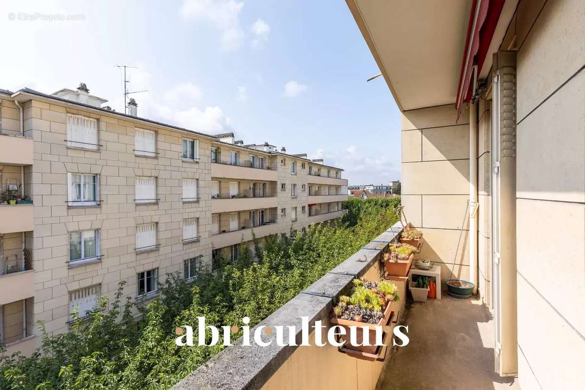 Appartement à LE PERREUX-SUR-MARNE