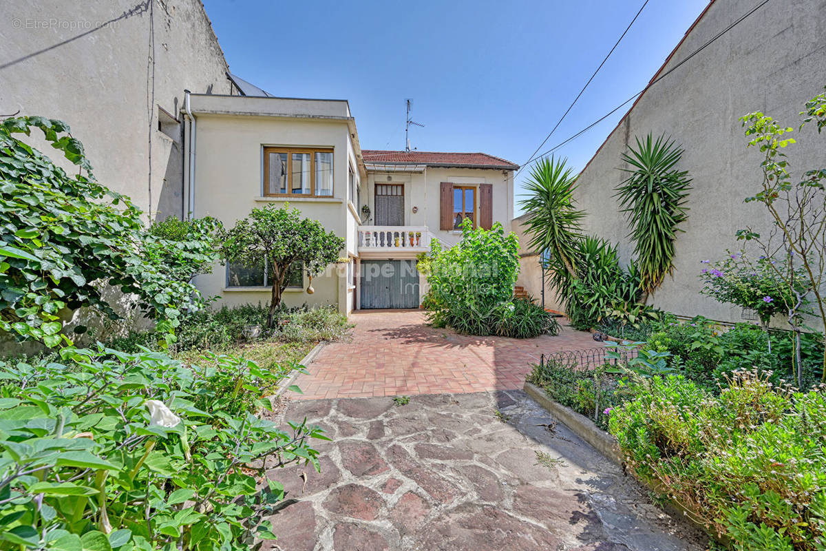 Maison à NIMES