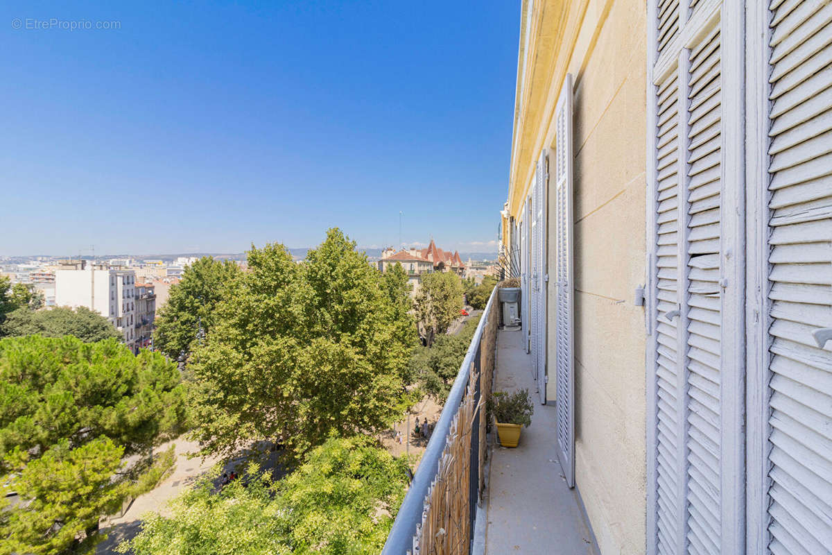 Appartement à MARSEILLE-3E