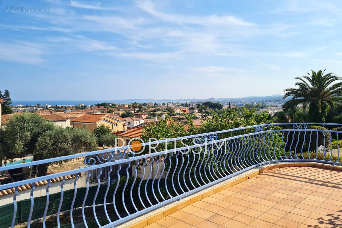 Maison à CAGNES-SUR-MER