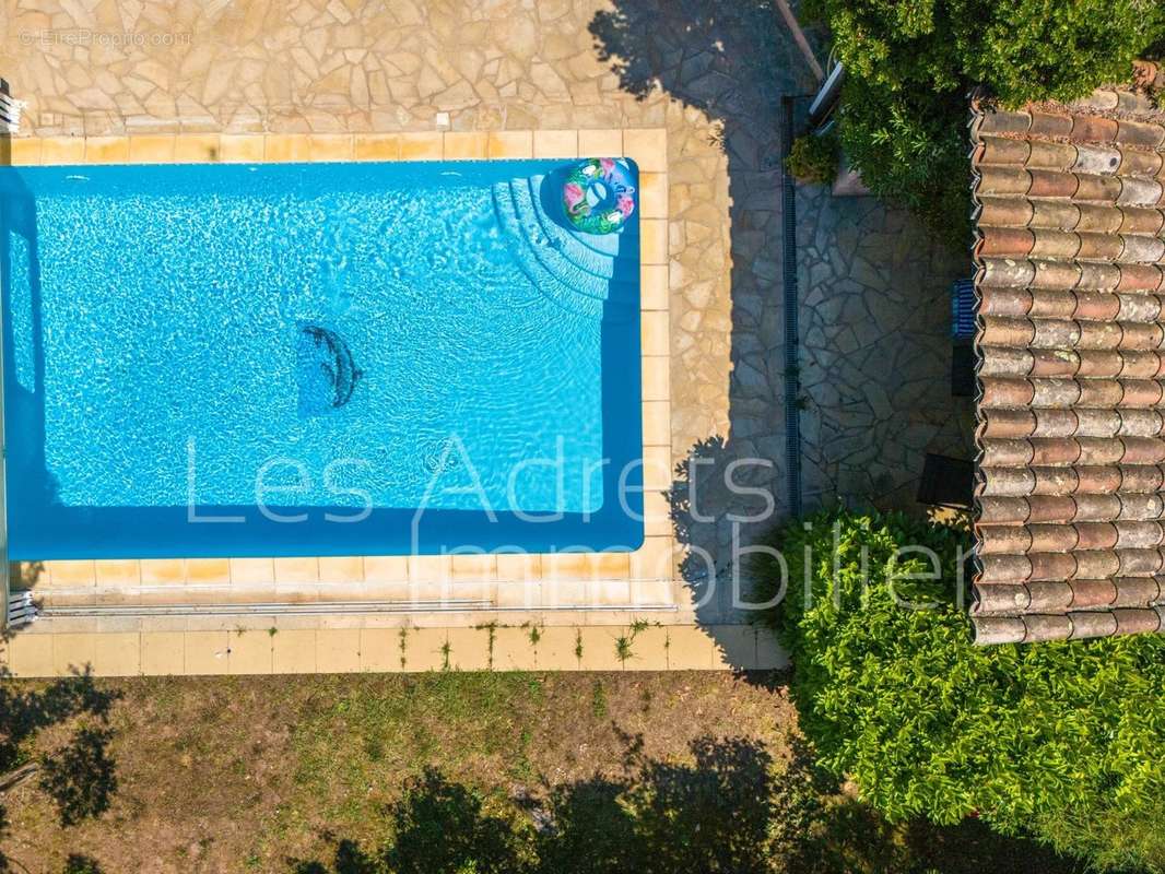 Maison à LES ADRETS-DE-L&#039;ESTEREL