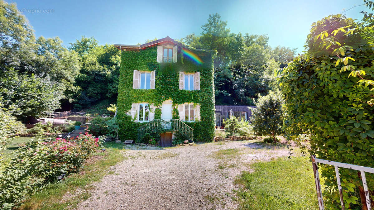 Maison à AMBERIEU-EN-BUGEY