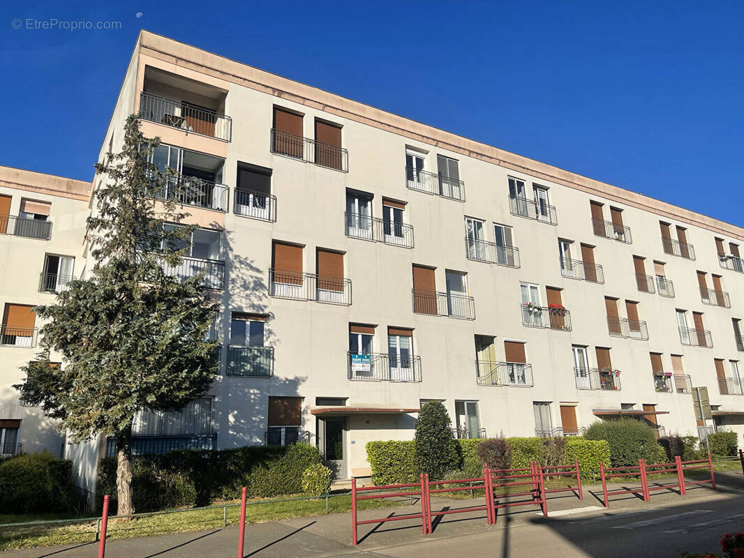 Appartement à CHENOVE