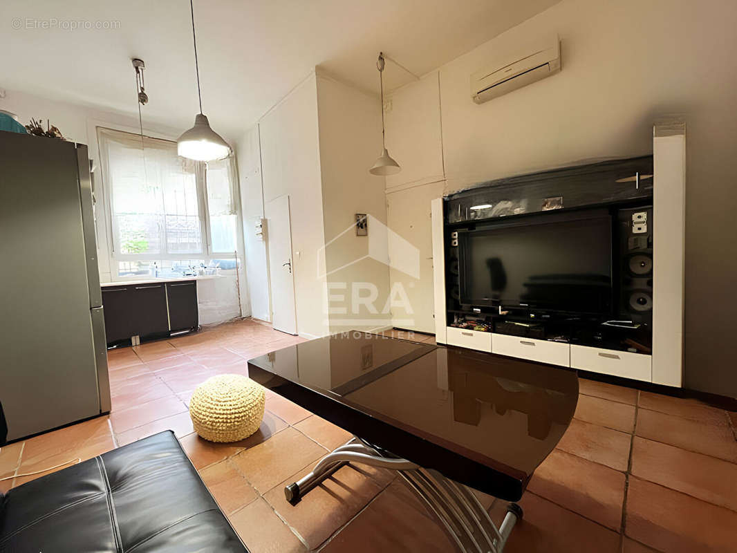 Appartement à MARSEILLE-6E