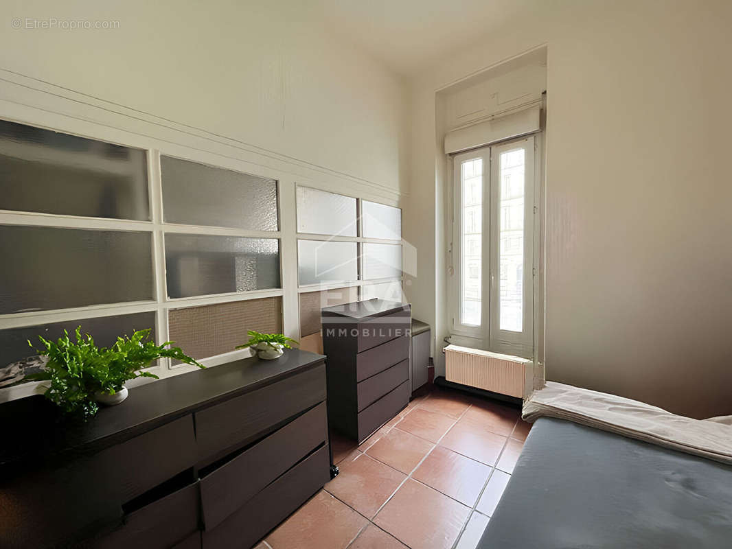 Appartement à MARSEILLE-6E