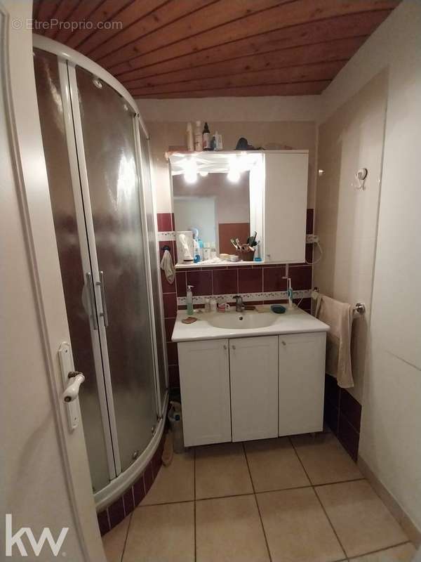 Appartement à SAINT-GENIS-LAVAL