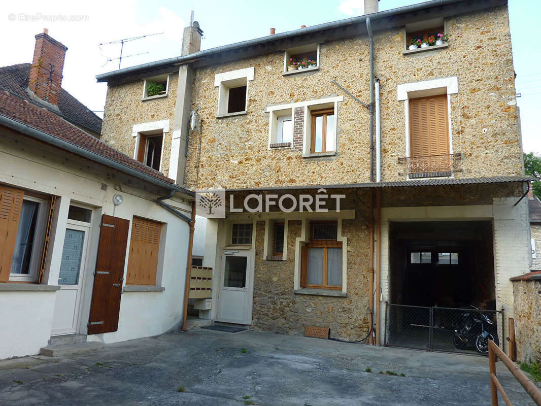 Appartement à BRUEIL-EN-VEXIN