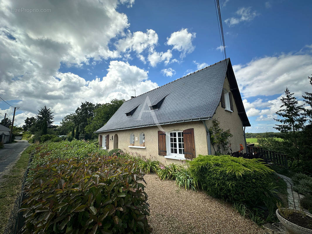 Maison à MOZE-SUR-LOUET