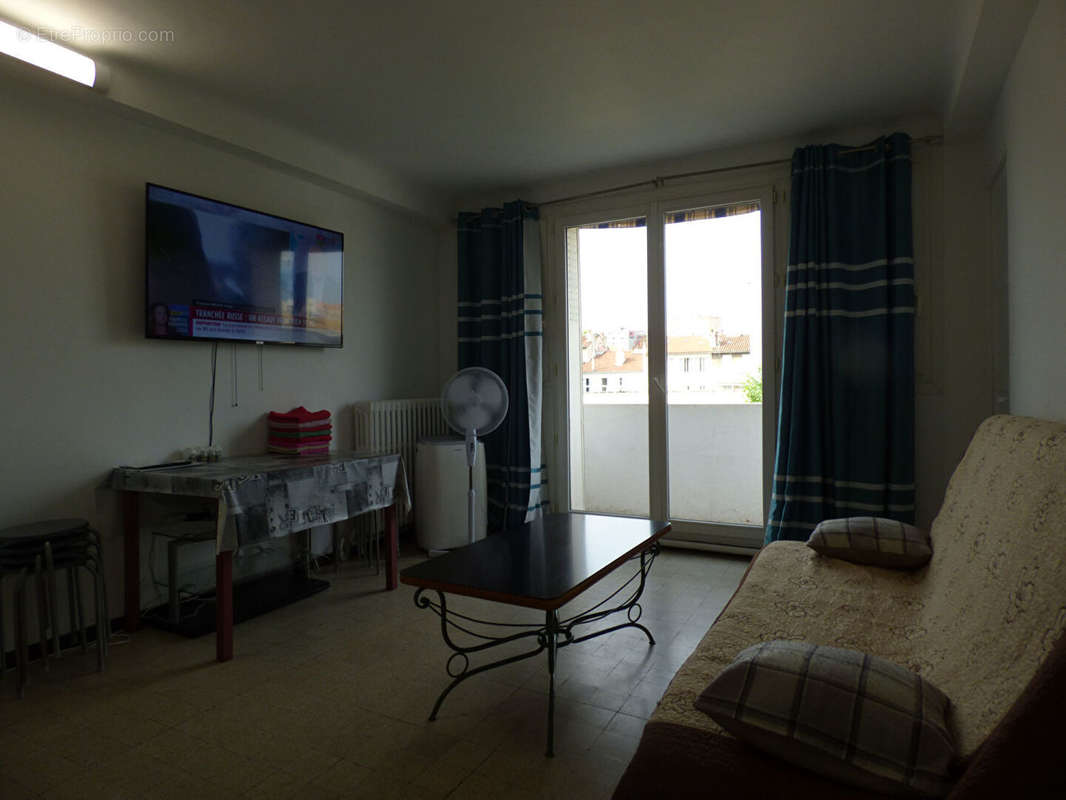 Appartement à MARSEILLE-3E