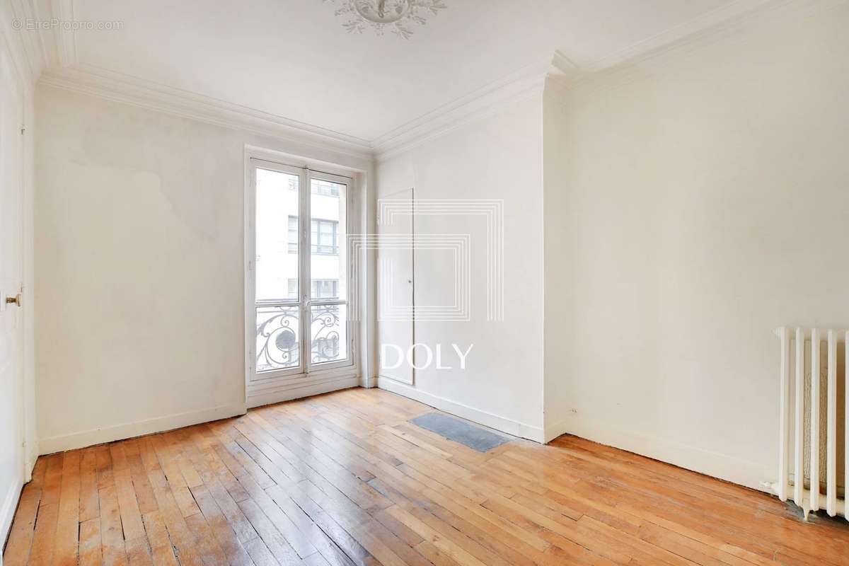 Appartement à PARIS-8E