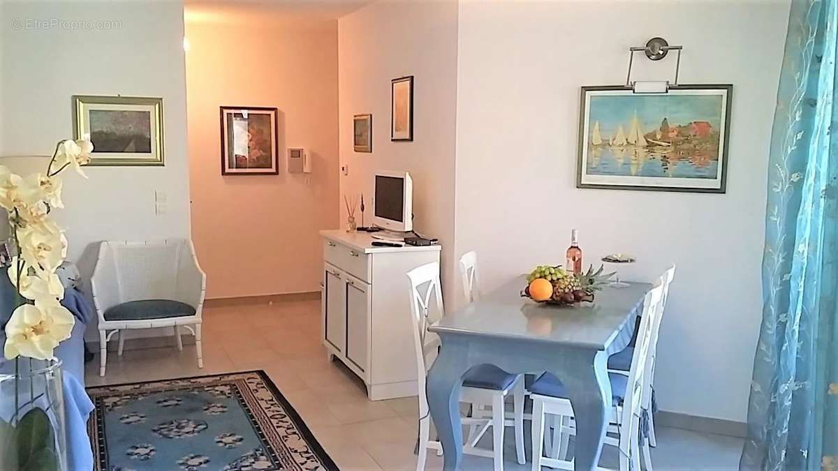 Appartement à ROQUEBRUNE-CAP-MARTIN