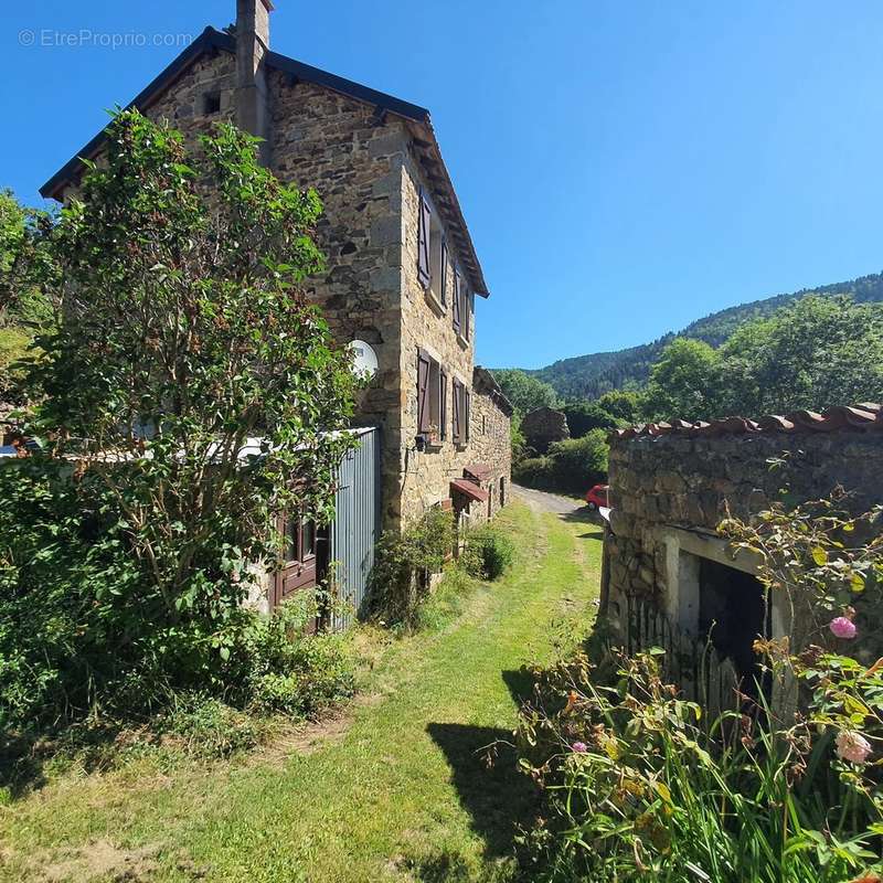 Maison à VENTEUGES