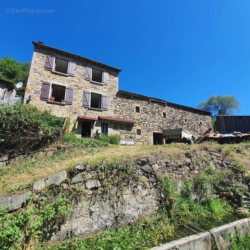 Maison à VENTEUGES