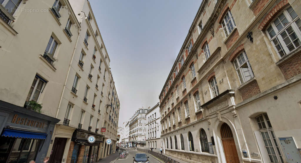 Parking à PARIS-10E