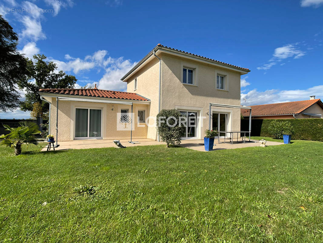 Maison à CHATILLON-SUR-CHALARONNE