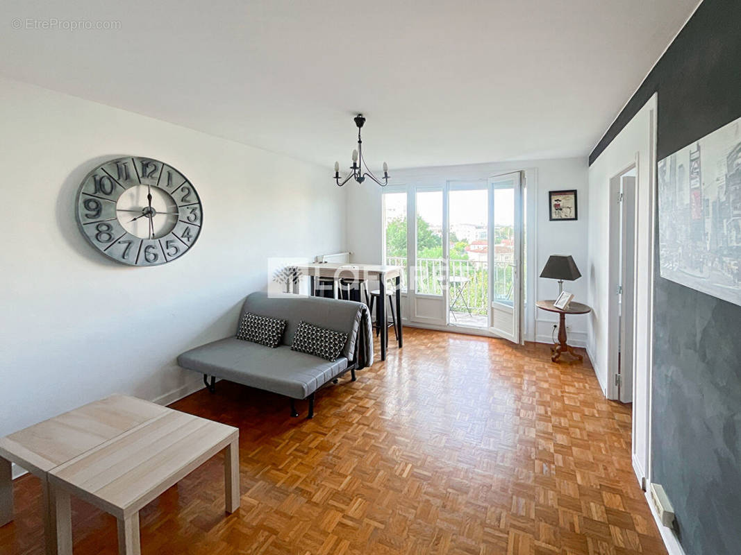 Appartement à BOURG-LES-VALENCE