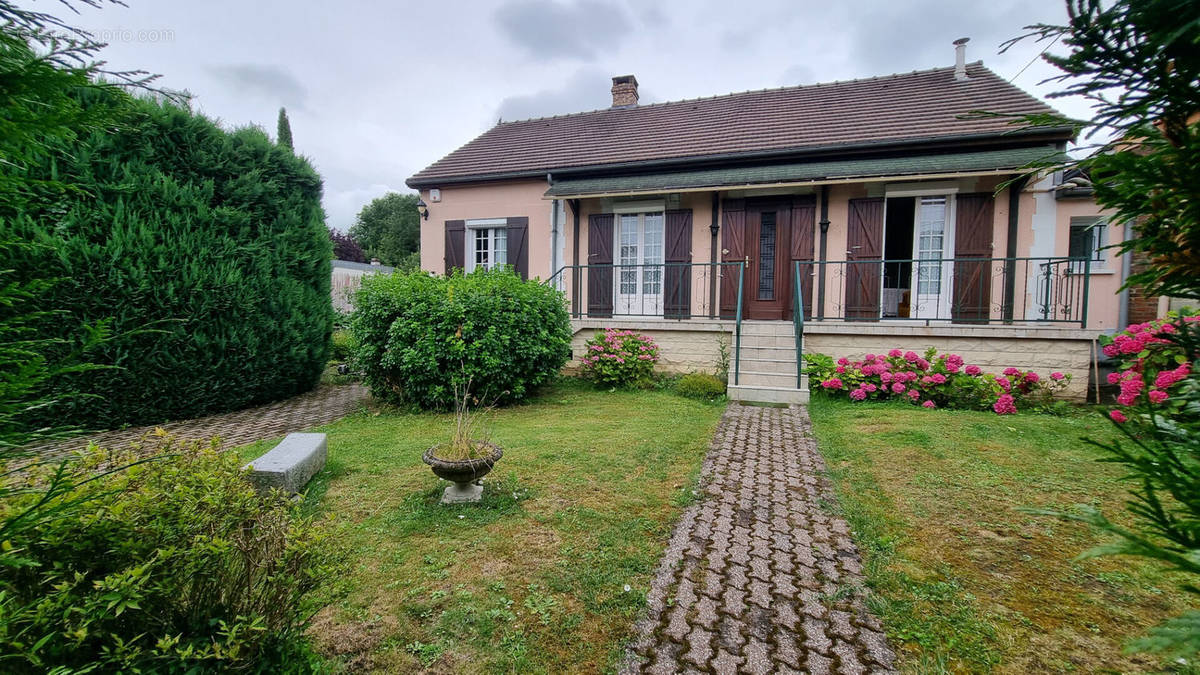 Maison à NOAILLES