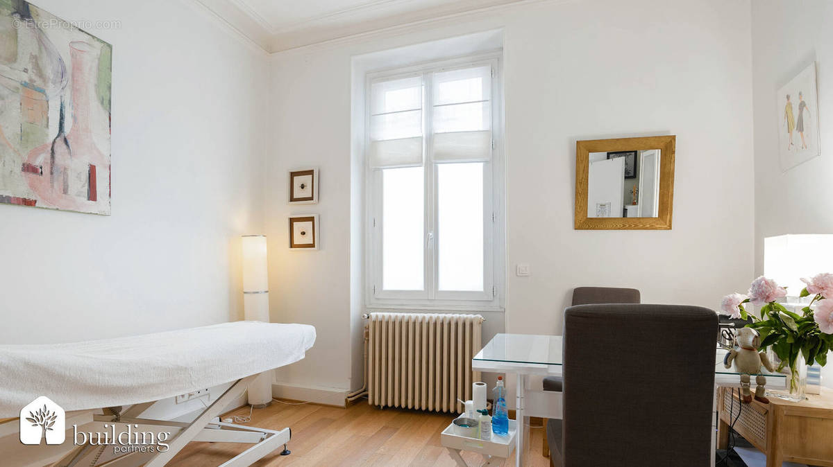 Appartement à LEVALLOIS-PERRET