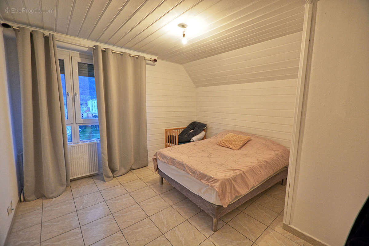 Appartement à CLUSES