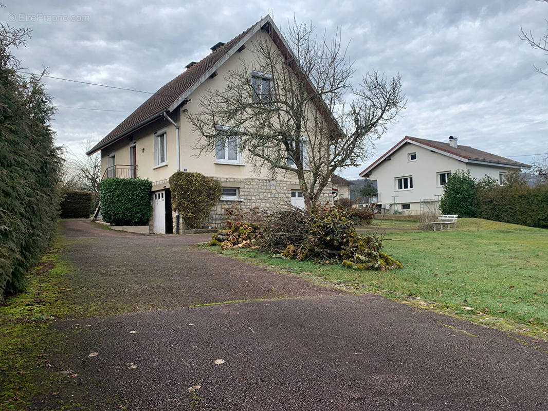 Maison à ORNANS