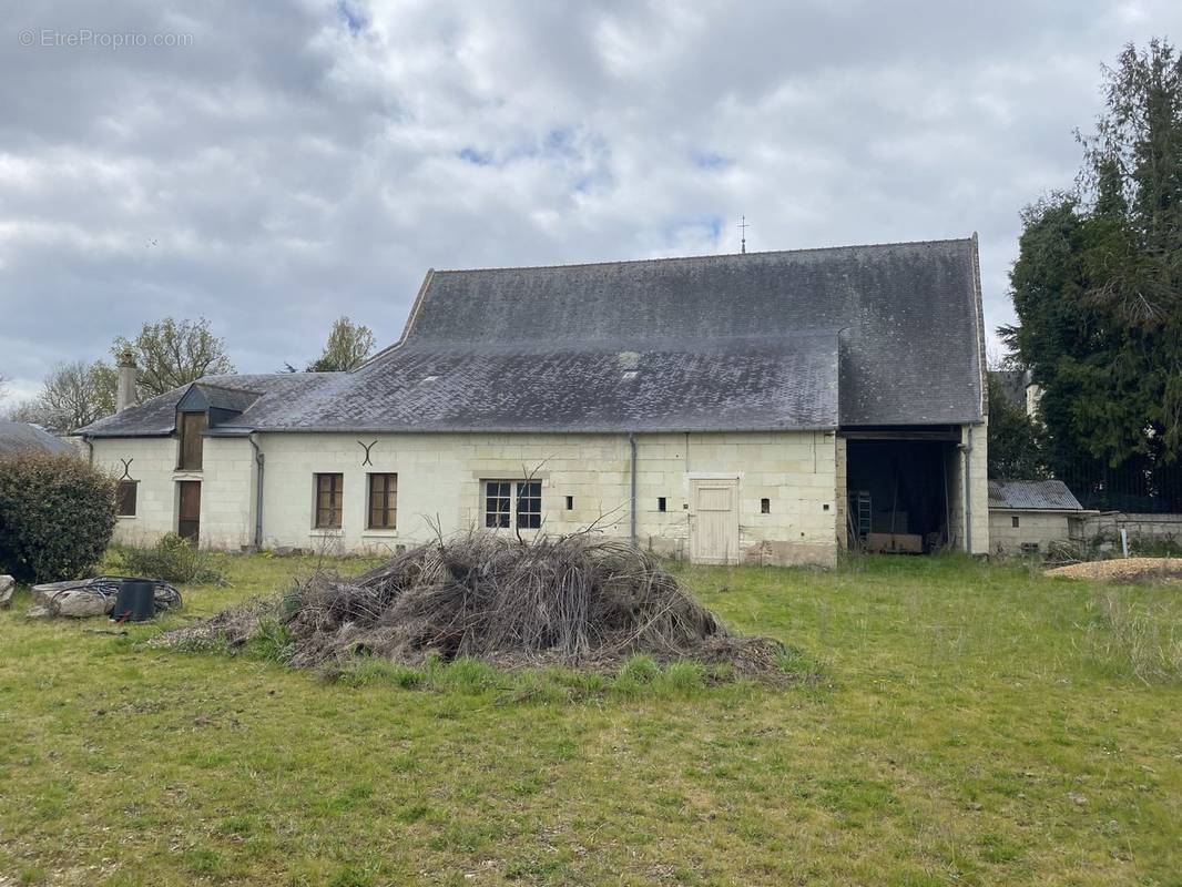 Maison à VILLEBERNIER