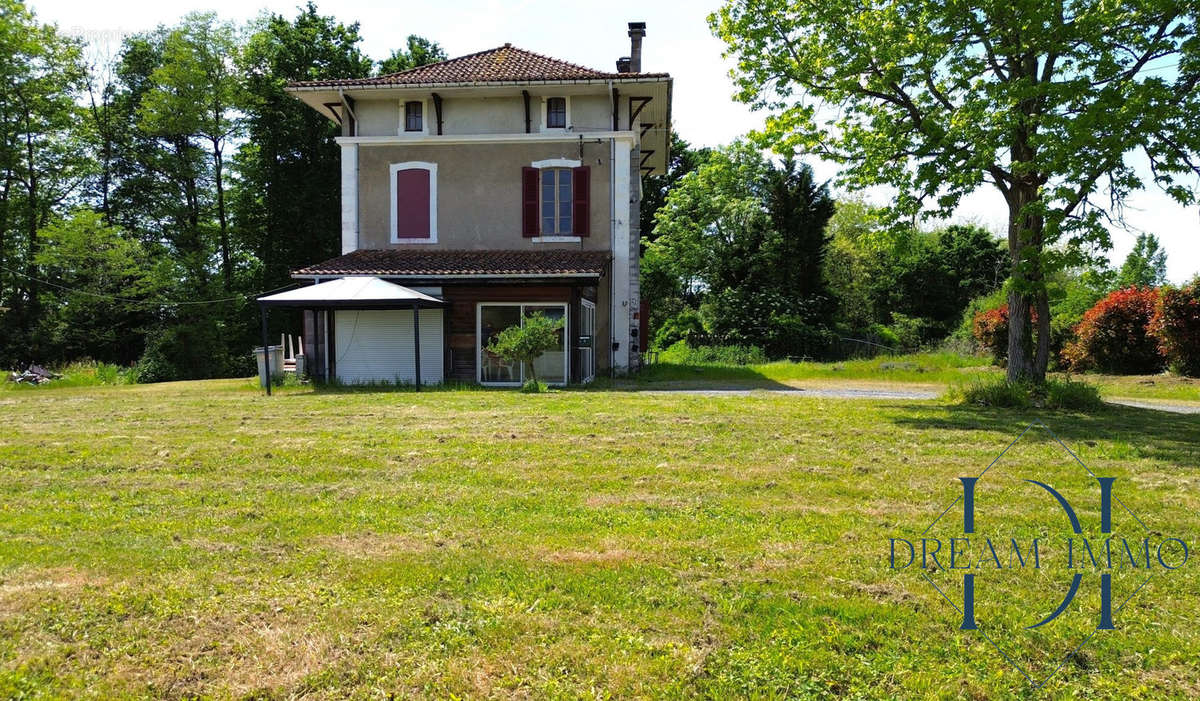 Maison à HEUGAS