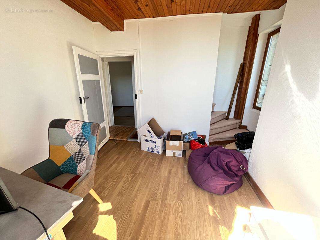 Appartement à MONTAIGU-DE-QUERCY