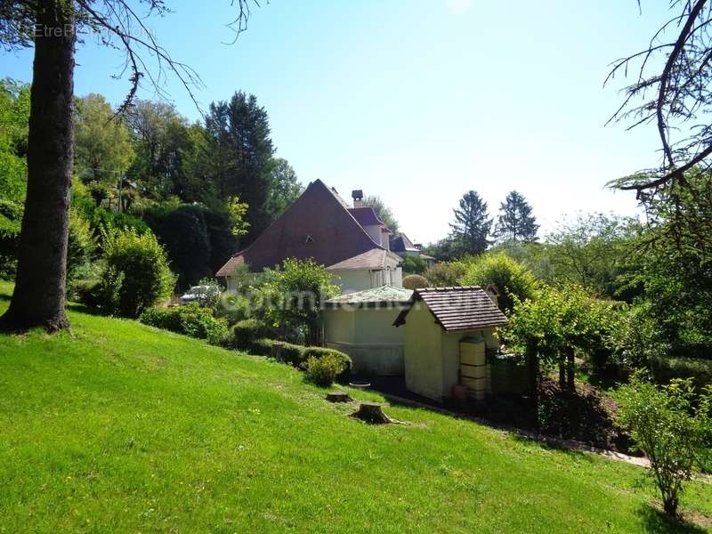 Maison à MONTAGRIER