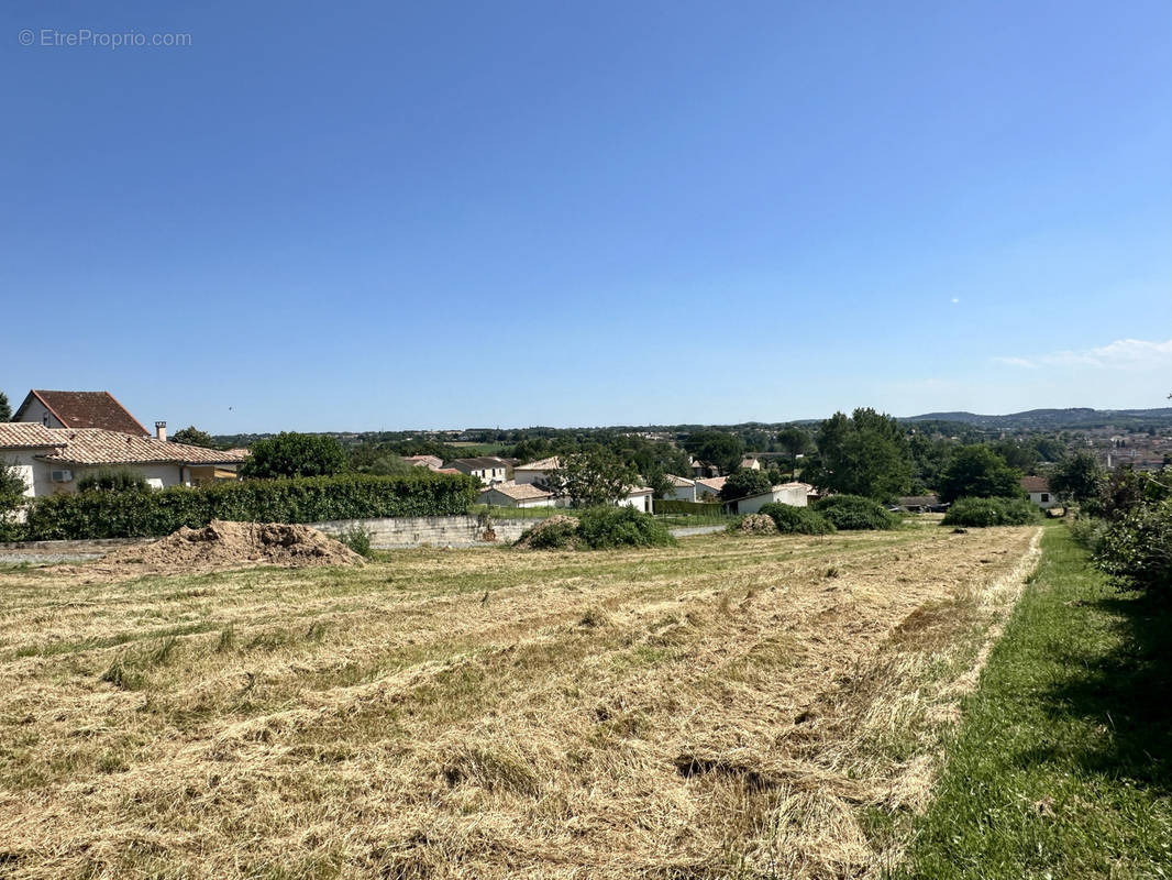 Terrain à ARTHES