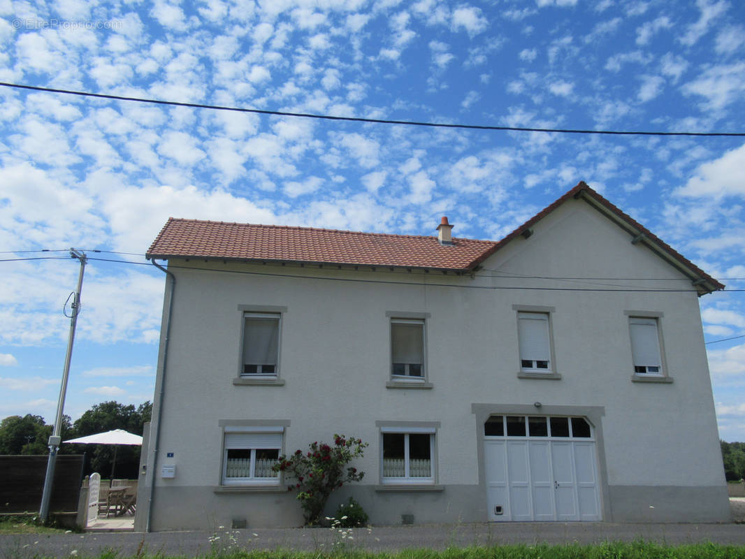 Maison à SAINT-JULIEN-LE-VENDOMOIS