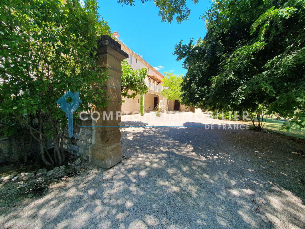 Maison à UZES