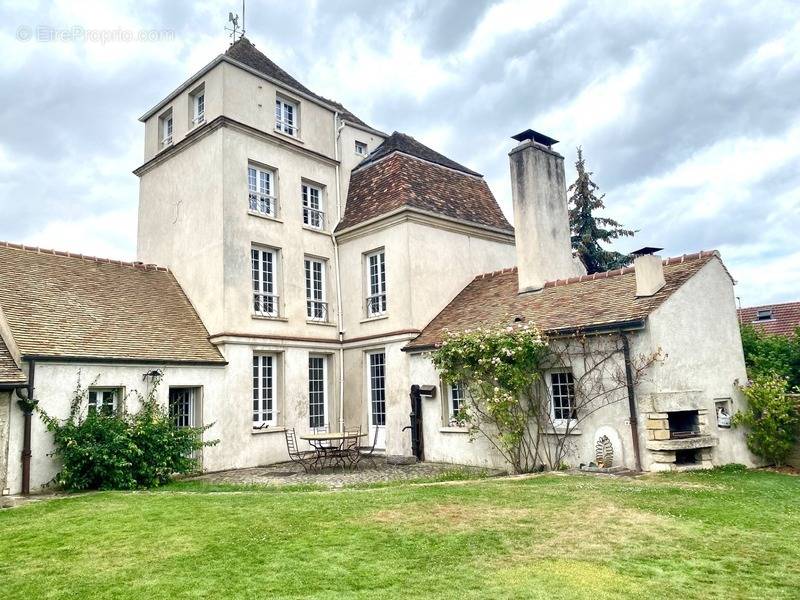 Maison à MANTES-LA-JOLIE