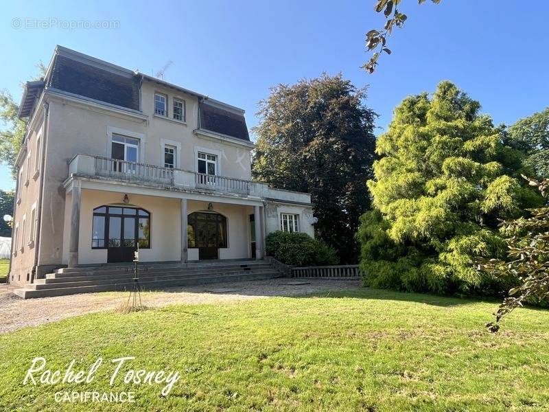 Maison à FOUGEROLLES