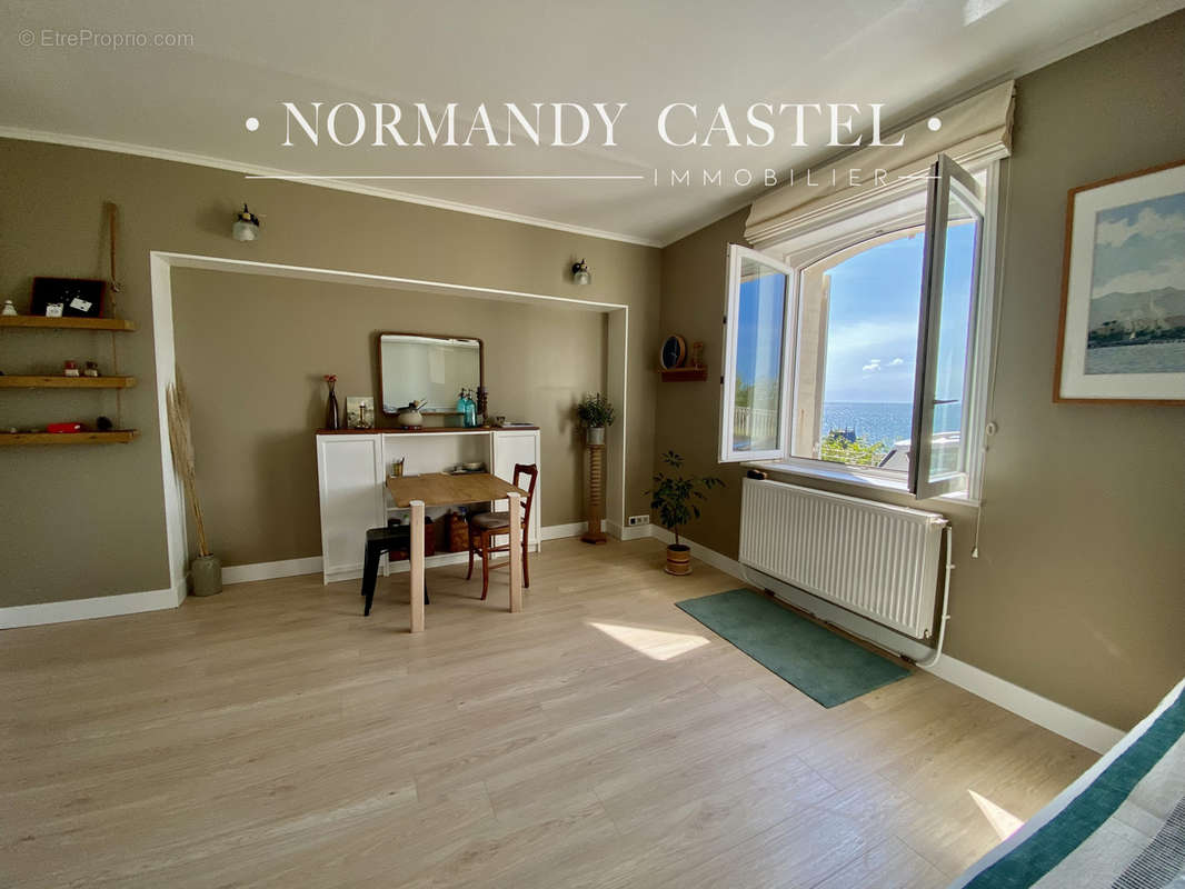 Appartement à TROUVILLE-SUR-MER