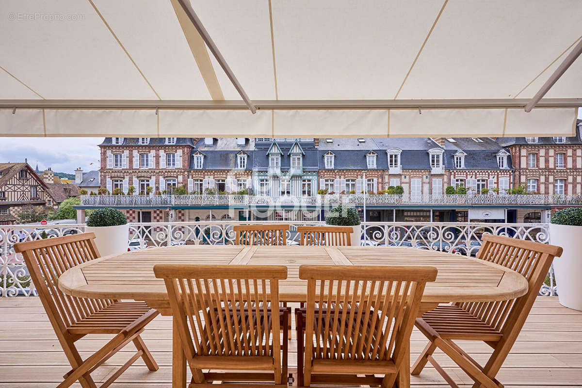 Appartement à DEAUVILLE