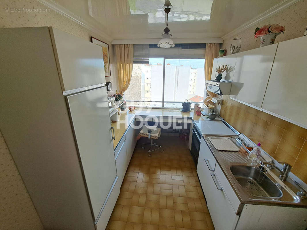 Appartement à PARIS-10E