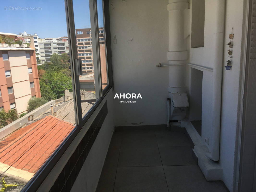 Appartement à MARSEILLE-8E