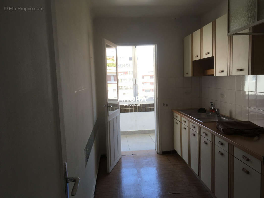 Appartement à MARSEILLE-8E