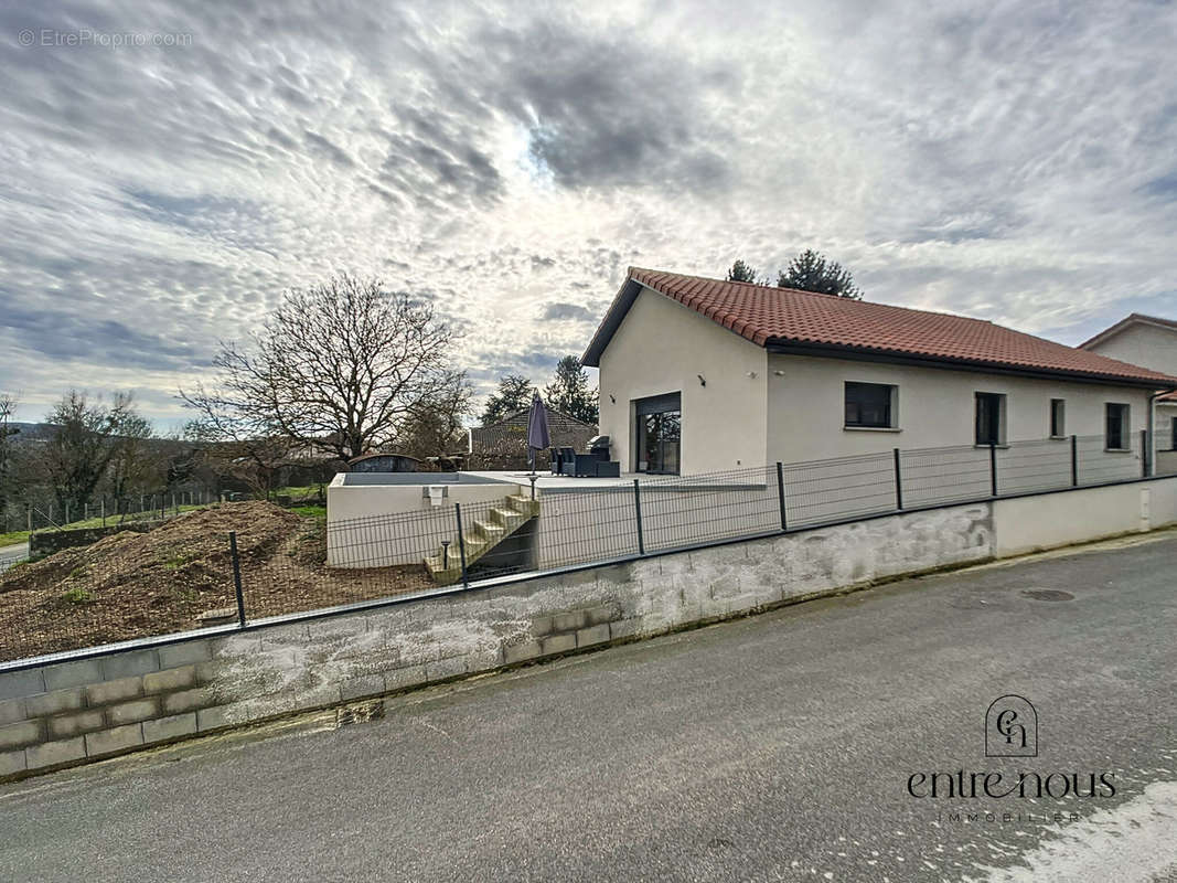 Maison à BELMONT