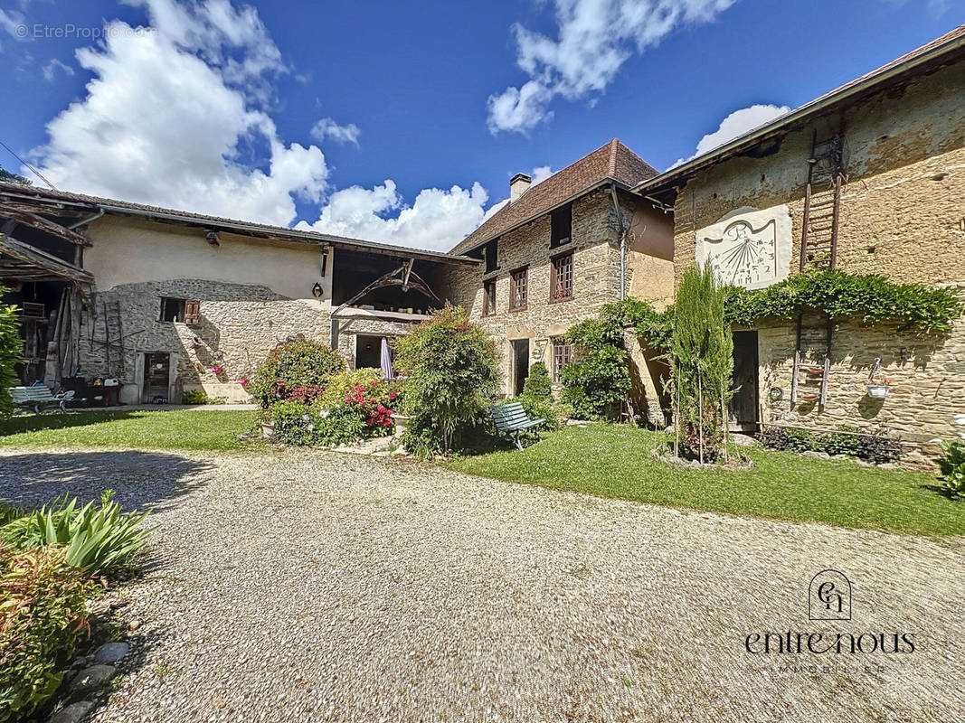 Maison à BOURGOIN-JALLIEU