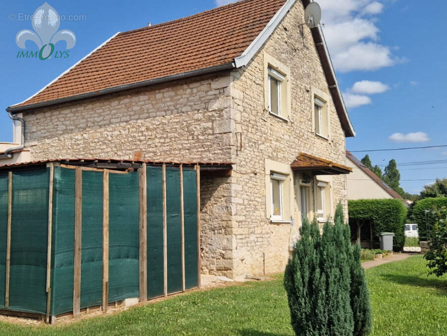 Maison à CHAGNY