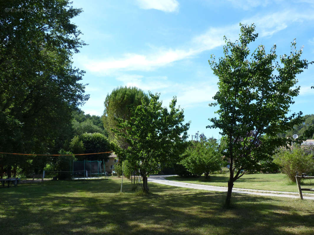 Maison à SAINTE-TULLE