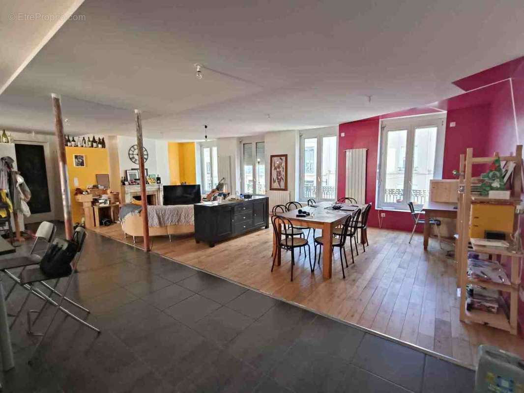 Appartement à SAINT-ETIENNE