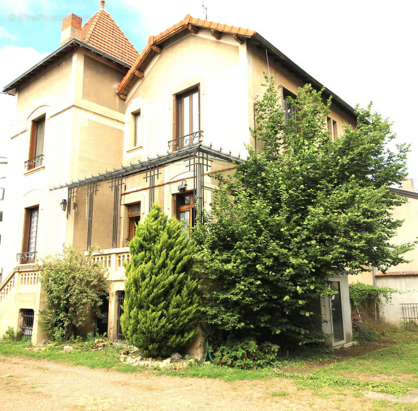 Maison à LE COTEAU