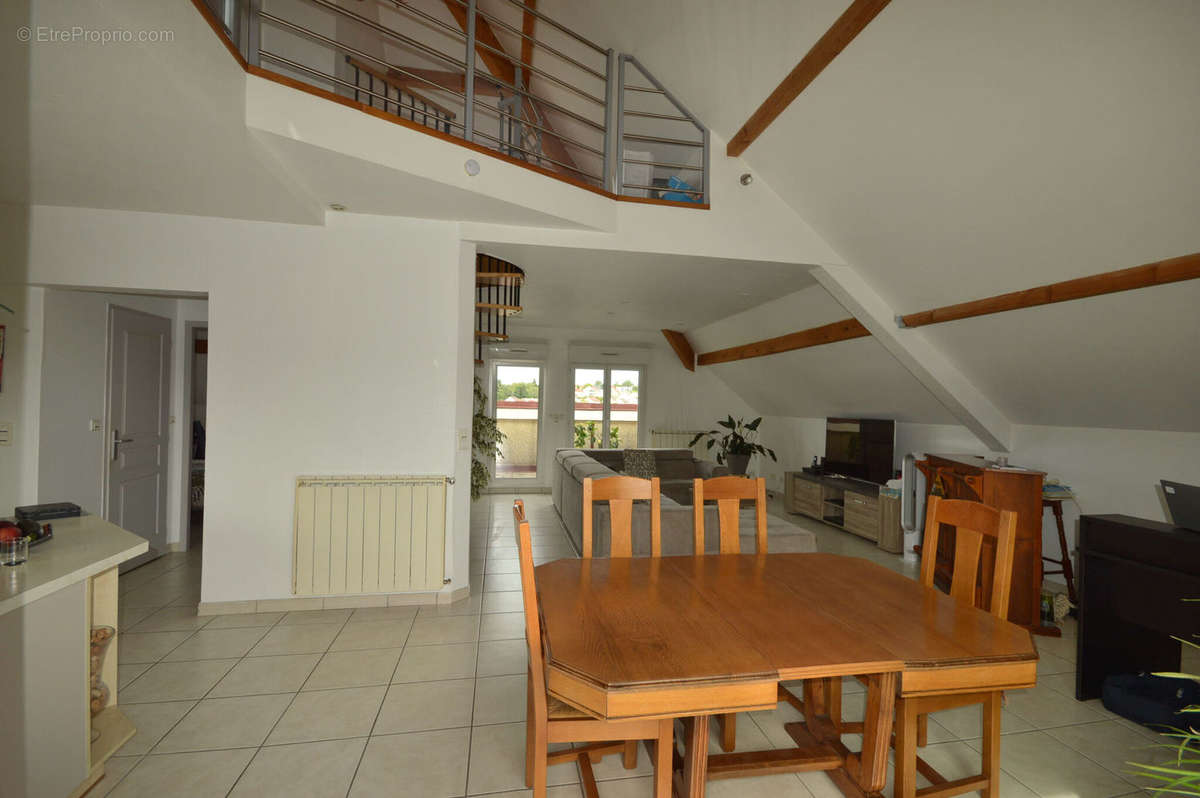 Appartement à COURCELLES-LES-MONTBELIARD