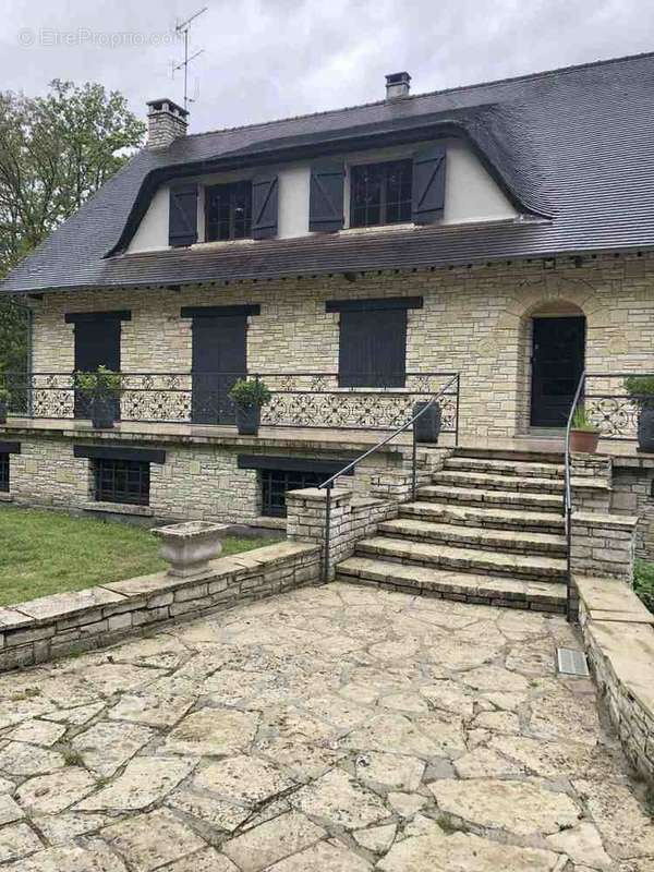 Maison à FONTAINEBLEAU